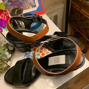 ildor Strappy Sandals